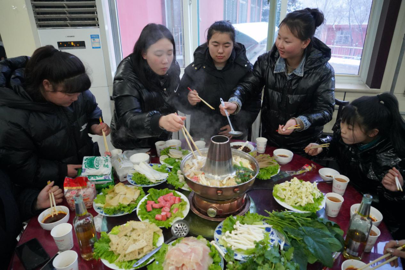 宝鸡三和职业学院冬日暖心火锅涮起来